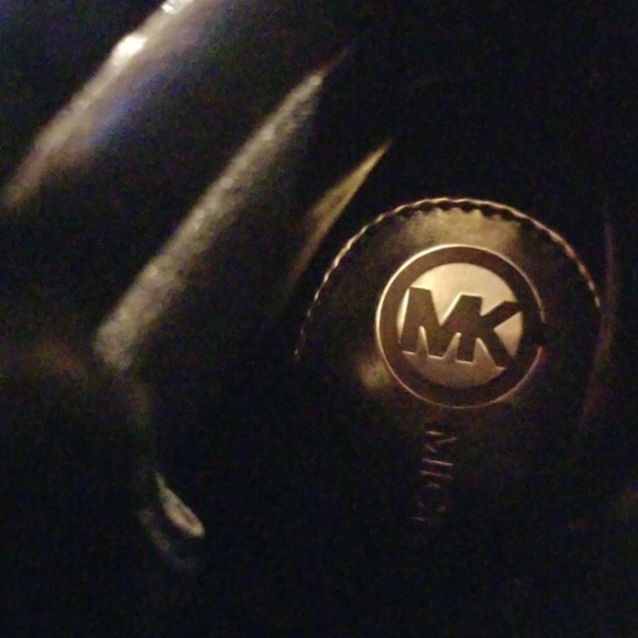 boots - Picture 3 of 4